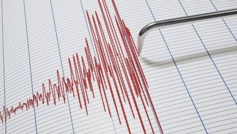 balikesirde 39 buyuklugunde deprem TJbA38Nt