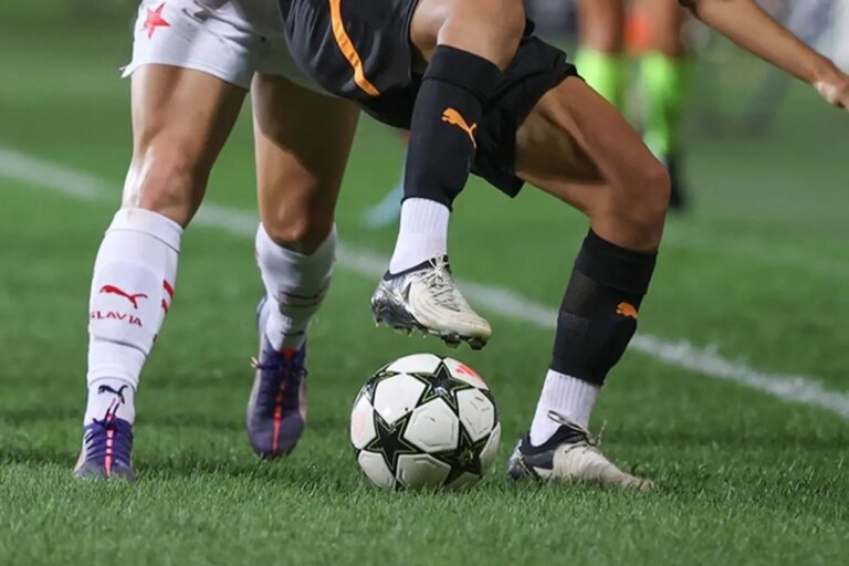 galatasaray bir gunde 7 transfer yapti 8SU6KNLt