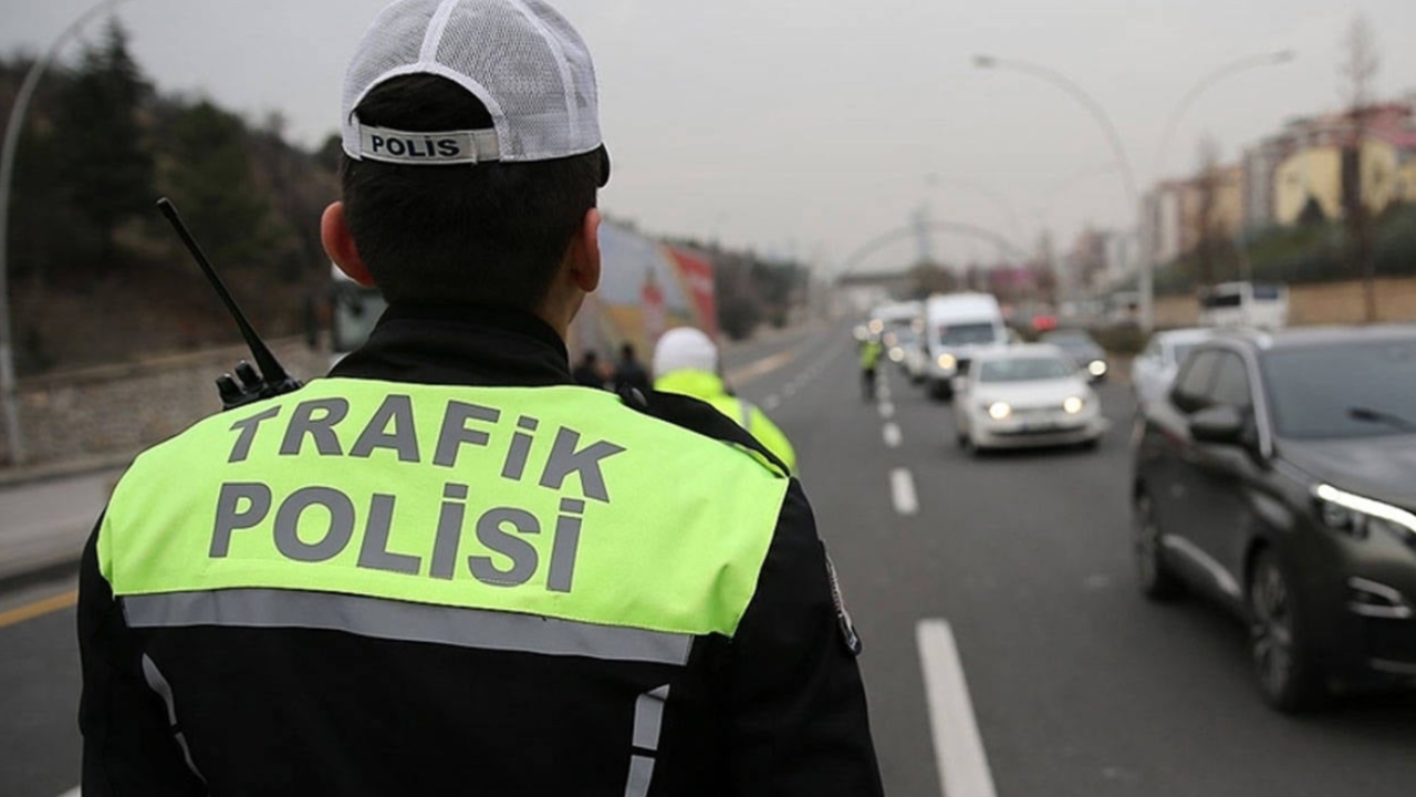 istanbulda bazi yollar trafige kapatildi VFD6I46l.png