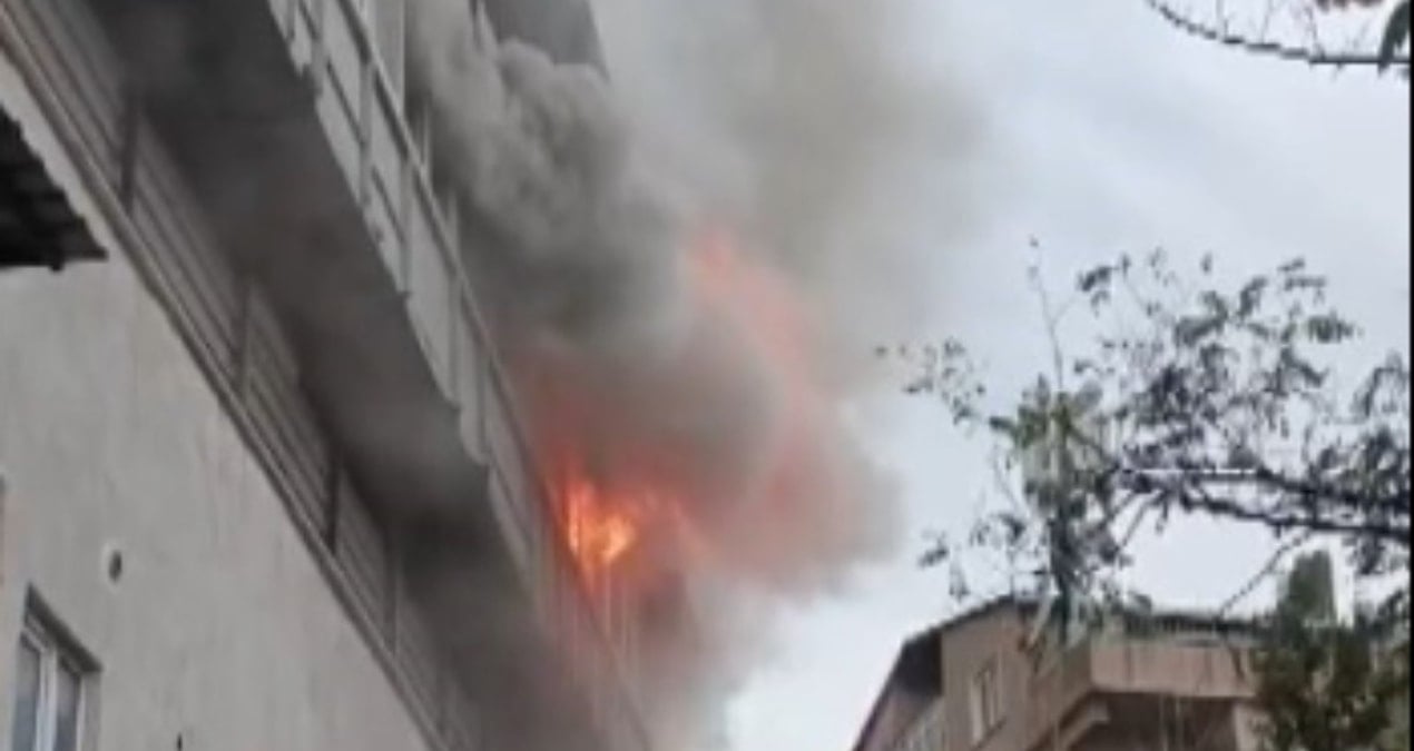 istanbulda kereste atolyesinde yangin iuU9HCNq