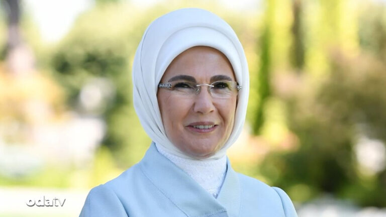 anne-eliyle-62-milyarlik-katki-emine-erdoganin-diplomasisi-TGfR2565.jpg