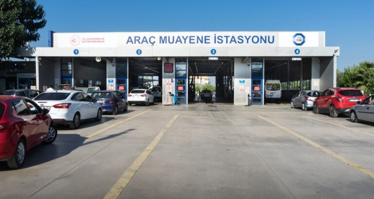 tuvturkten-arac-muayenesinde-yil-sonu-duzenlemesi-q2rsOuwt.jpg