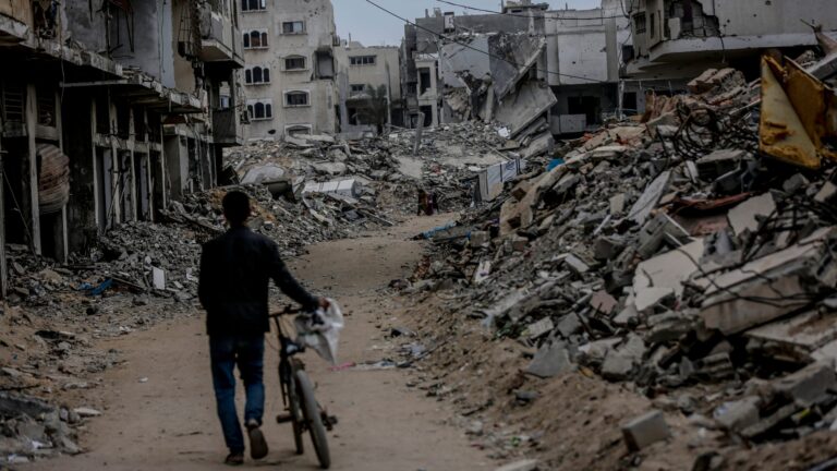 filistin-ulusal-girisim-hareketi-ateskes-sonrasi-gazzede-2-bin-500den-fazla-ev-yikildi-p25KXC6H.jpg