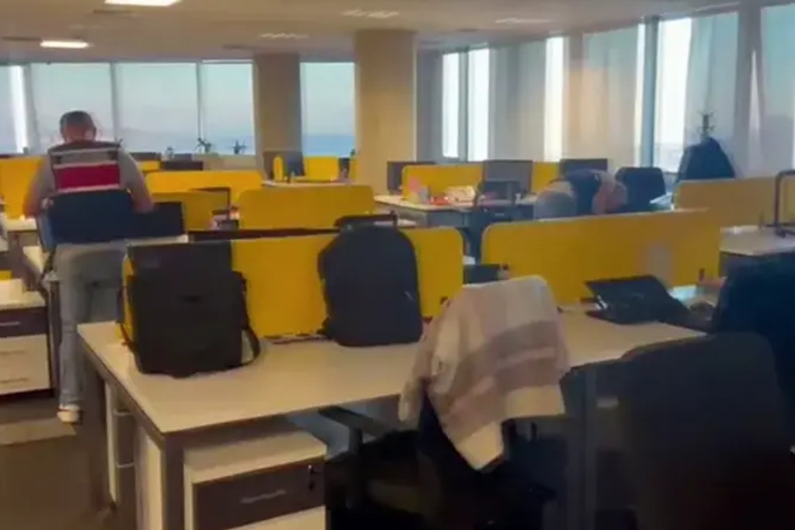 Param markasiyla bilinen turuncu holdinge kayyum atandi auvM4l7b